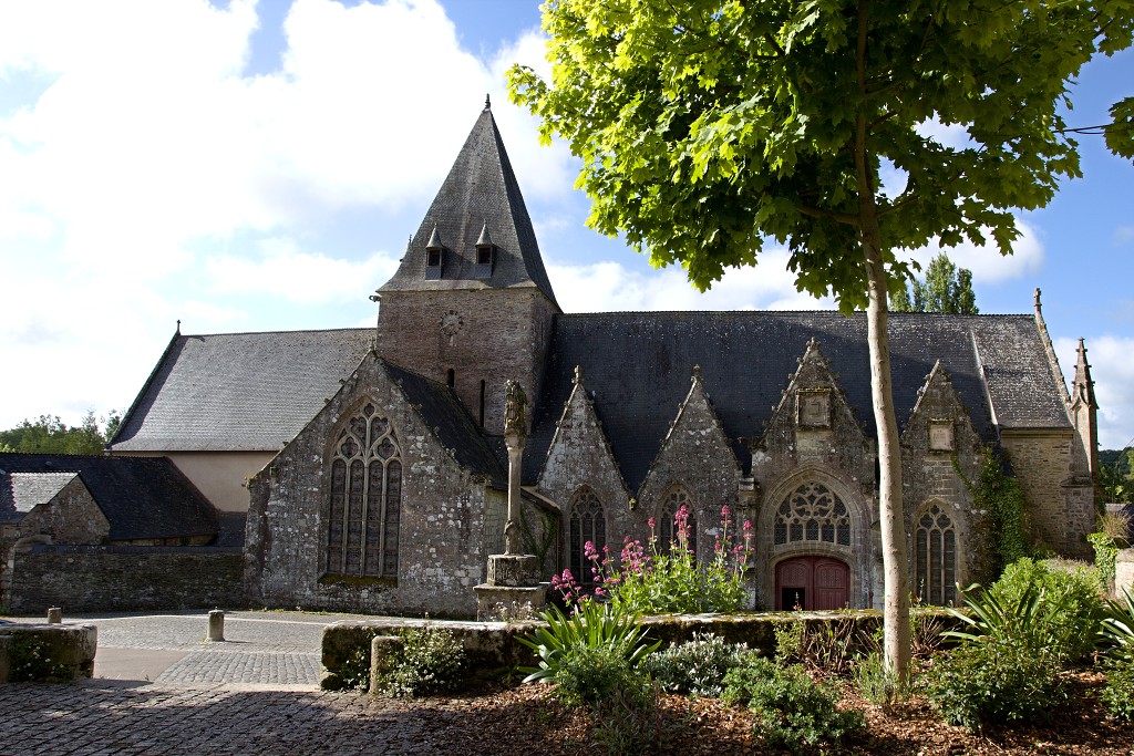 vannes bretagne morbihan hdr france frankrijk rochefort-en-terre rochefort en terre Notre Dame de la Tronchaye kerk